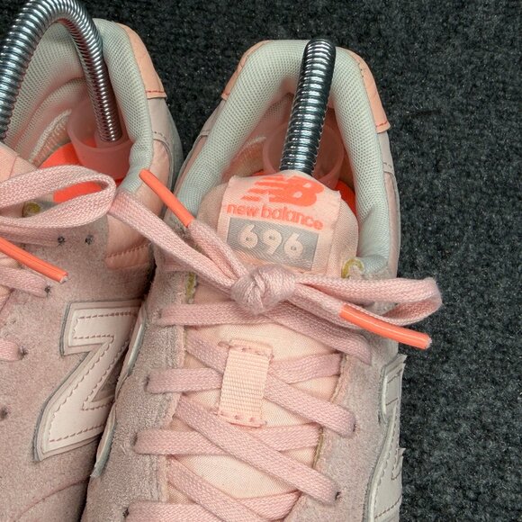 New Balance 696 Classic Sneakers Women's Size 8 Pinn Suede Retro Athletic Shoes - Picture 4 of 13